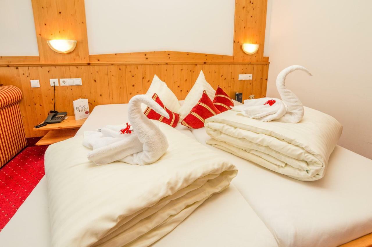 Familienhotel Alpina All Inklusive Wenns Eksteriør billede