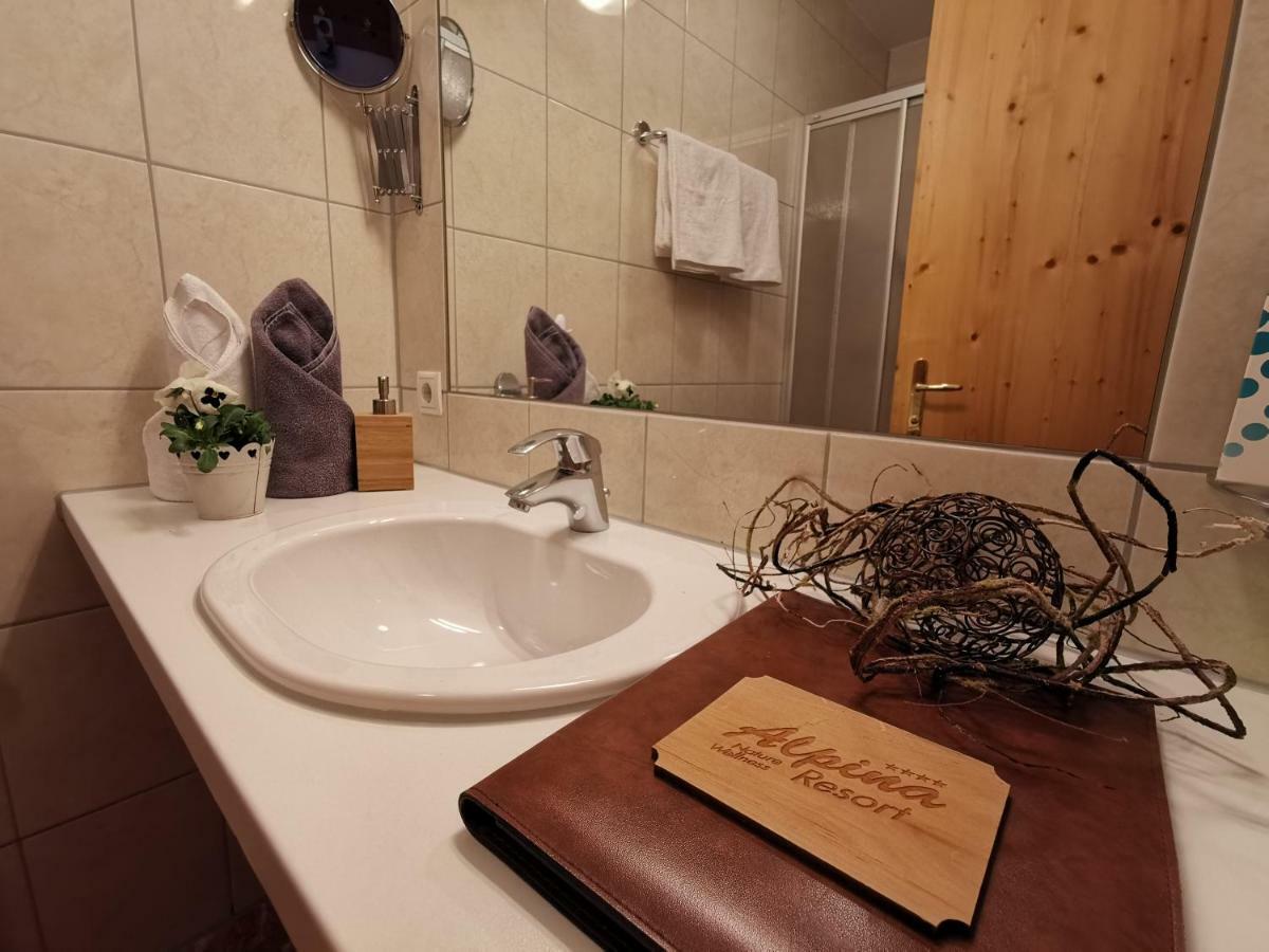 Familienhotel Alpina All Inklusive Wenns Eksteriør billede